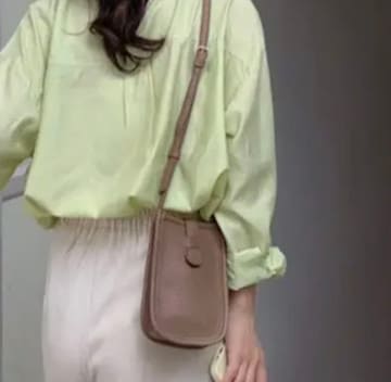 Ladies' Ruffle Trim Gloves - Mocha